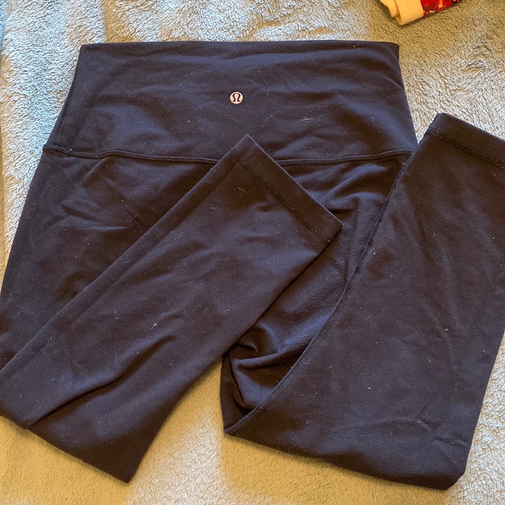 Lululemon Black Capri leggings